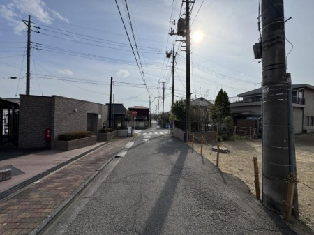 �O�ʓ��H�܂ތ��n�ʐ^�@-