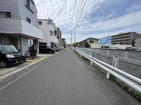 �O�ʓ��H�܂ތ��n�ʐ^�@-