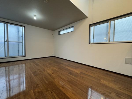 ���r���O�@-