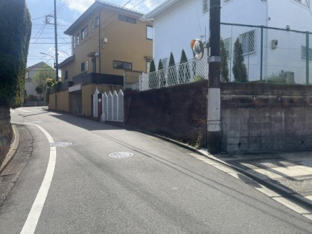 �O�ʓ��H�܂ތ��n�ʐ^�@-