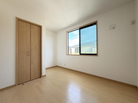 �m���@-