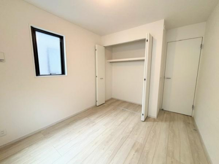 �m���@-