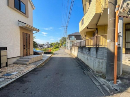 �O�ʓ��H�܂ތ��n�ʐ^�@���̉摜�͂b�f���H����Ă��܂�