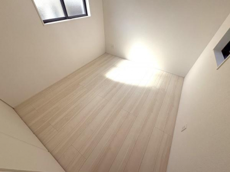 �m���@-
