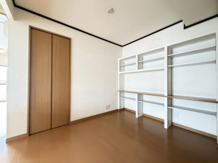 �m���@-