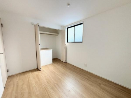 �m���@-