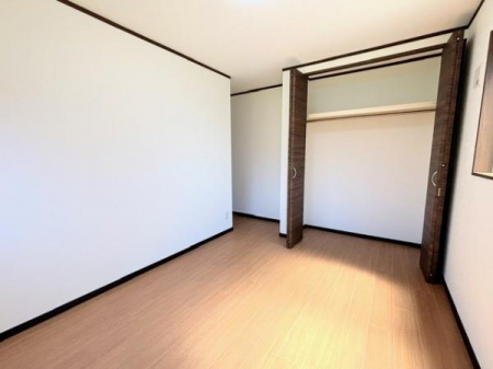 �m���@-