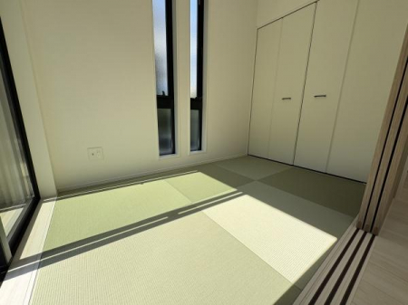 �a���@-